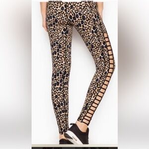 Victoria's Secret Sport animal print Leggings